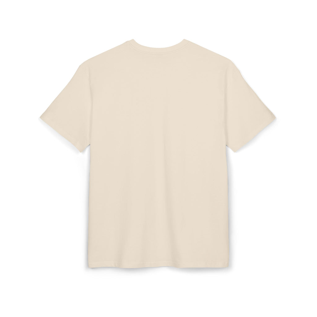 NUVELLISE Signature Oversize T-Shirt in Sand mit waldgrünem Brustschriftzug und unbedruckter Rückseite