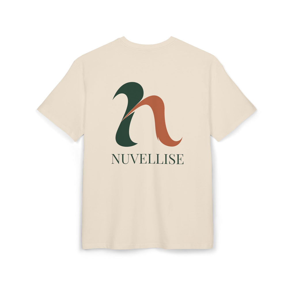 NUVELLISE Flow Oversize T-Shirt in Sand aus Baumwolle mit grünem und terrakottafarbenem Flow-Design